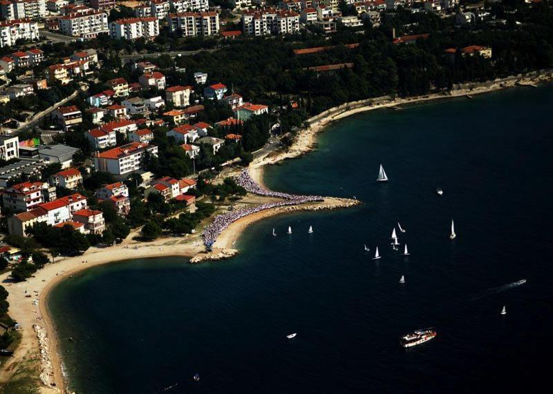 Apartments Flora Crikvenica Exterior photo