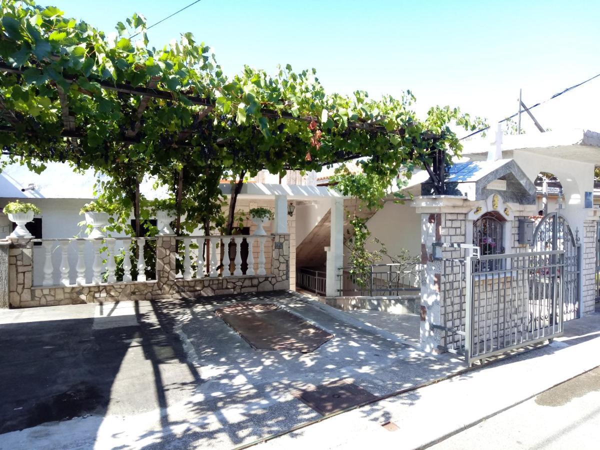 Apartments Flora Crikvenica Exterior photo
